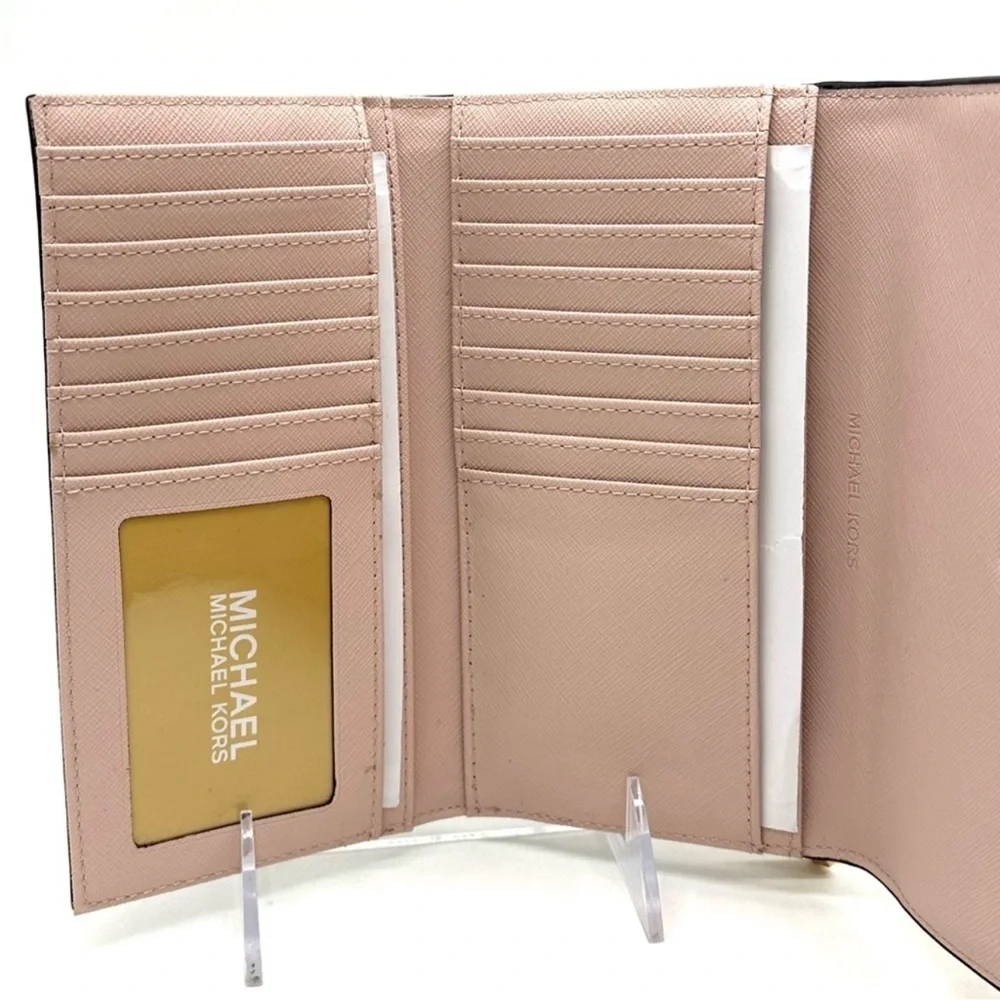 Michael Kors Large Trifold Wallet Vanilla/Brown NWT